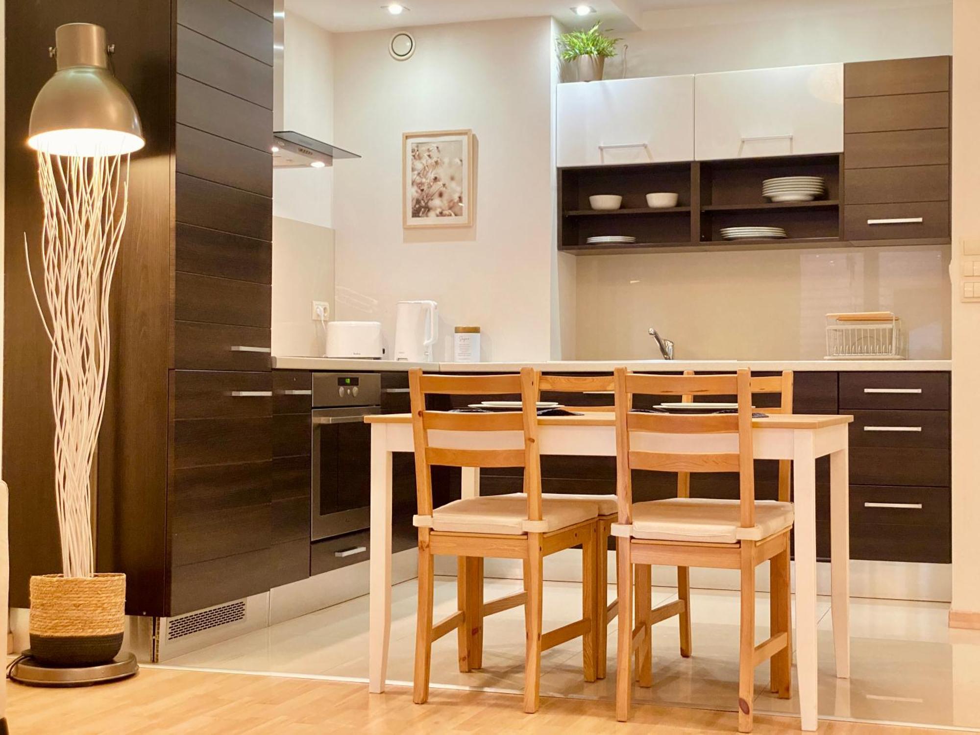 Angel Mint Apartment - Free Parking - Balcony 크라쿠프 객실 사진